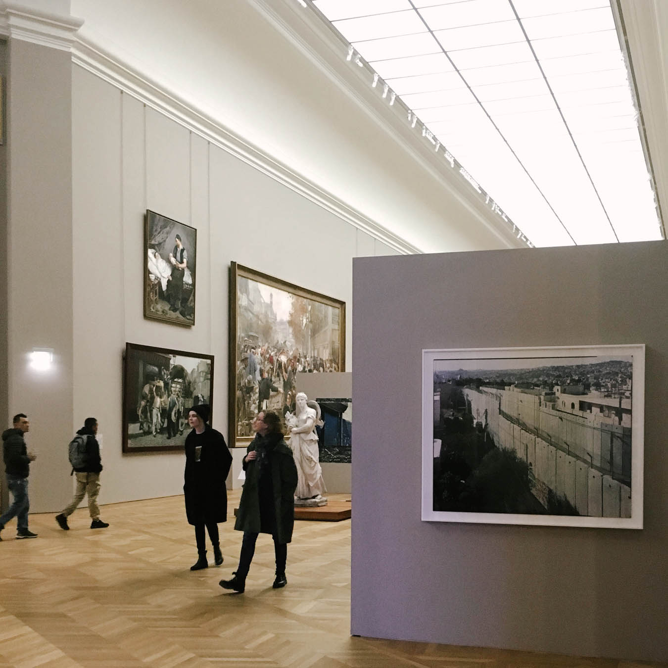 the photo exhibition archive-Valerie Jouve-6